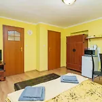 Pokoje Goscinne Pod Roza