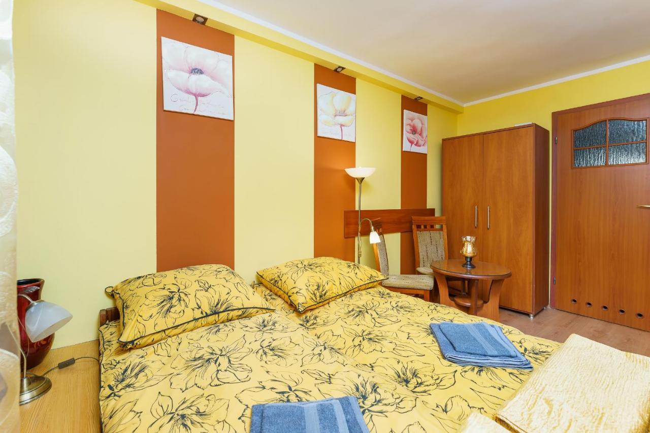 Goscinne Pod Roza Apartment *